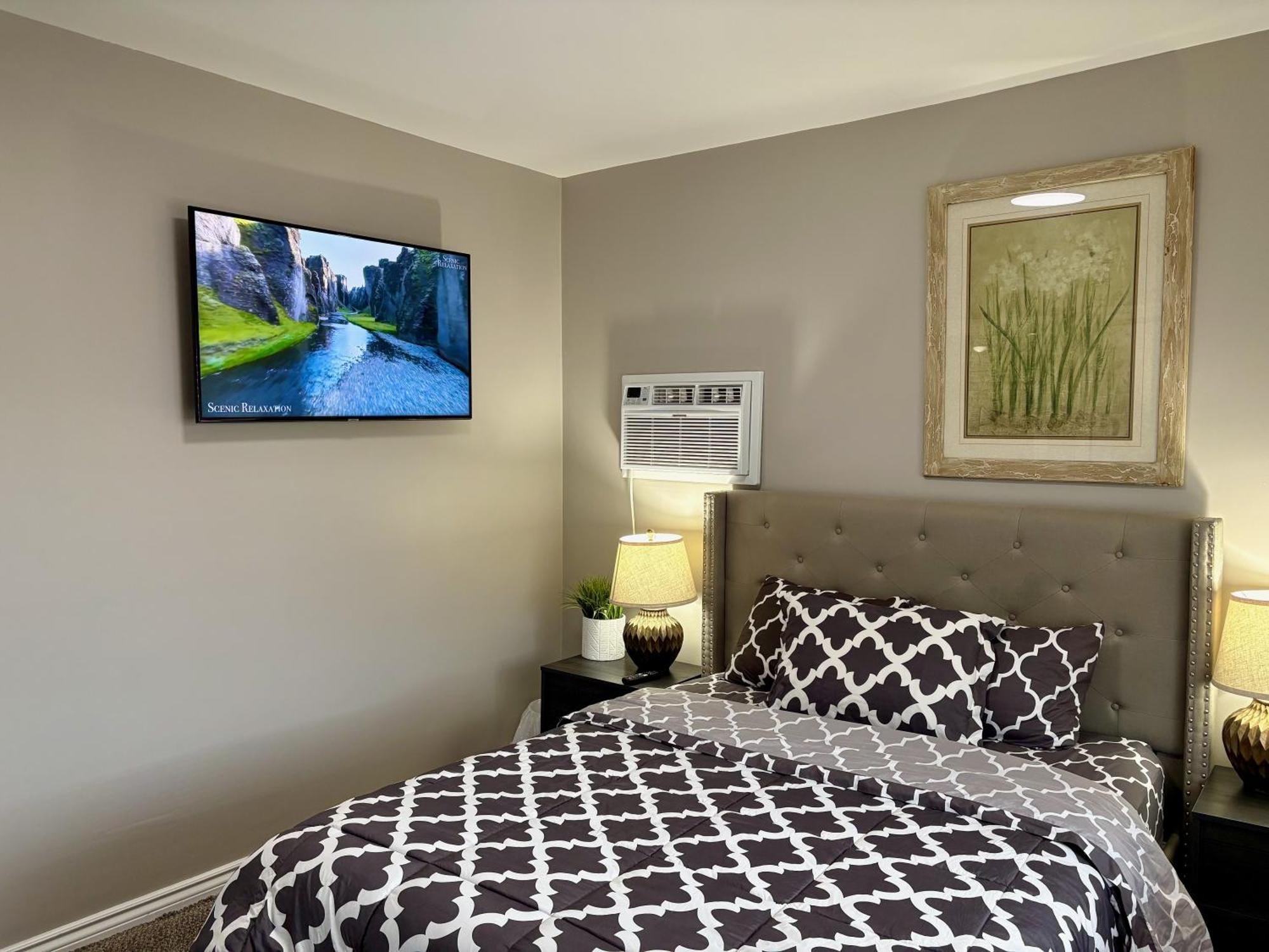 Apartment And Cozy Whole House 25min To Niagara Falls *